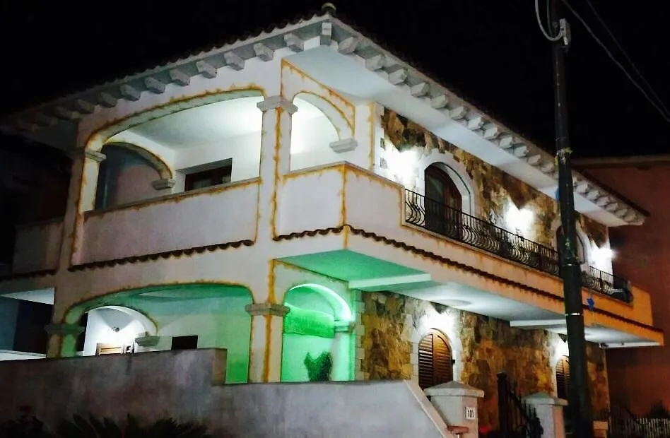 Arena Bianca Bed and Breakfast La Caletta 0*,